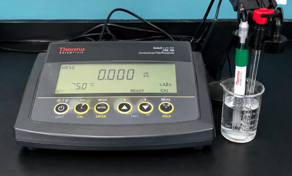 Цахилгаан дамжуулалт хэмжигч (Thermo CON 700)