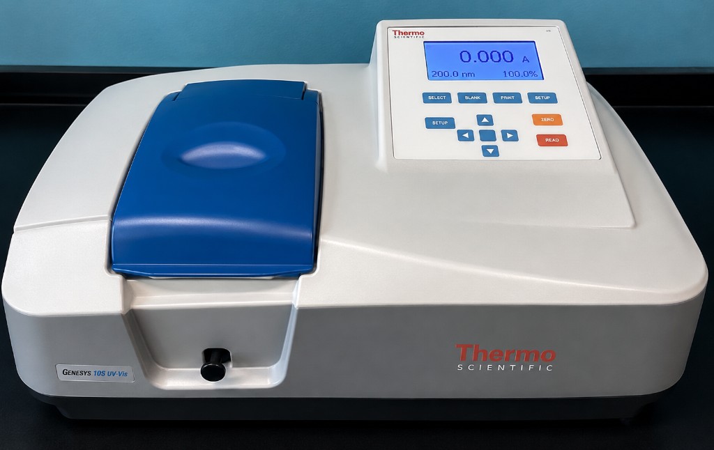 UV-Vis спектрофотометр (Thermo Genesys 10S)